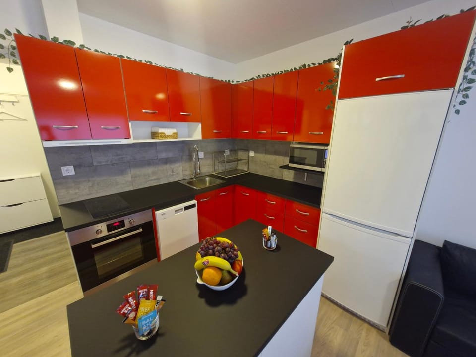 HOLIDAY NEST Family Apart Guest House 26m2 - Mysigt studio för 4 pers Vacation rental in Skåne County