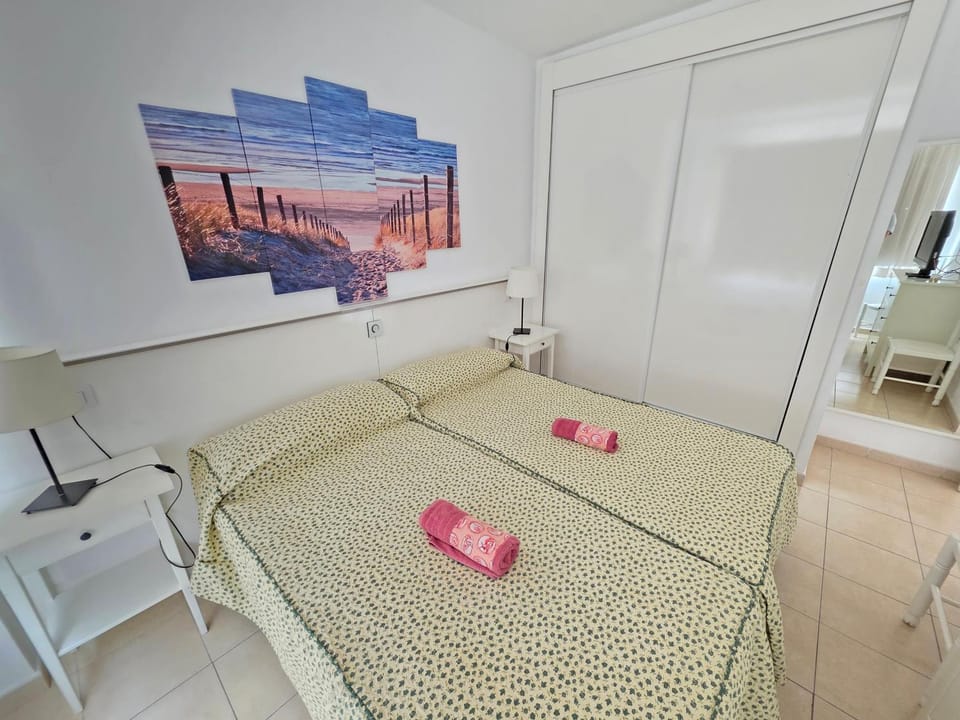 Cris Sol Sun Flower Apartment in Los Cristianos
