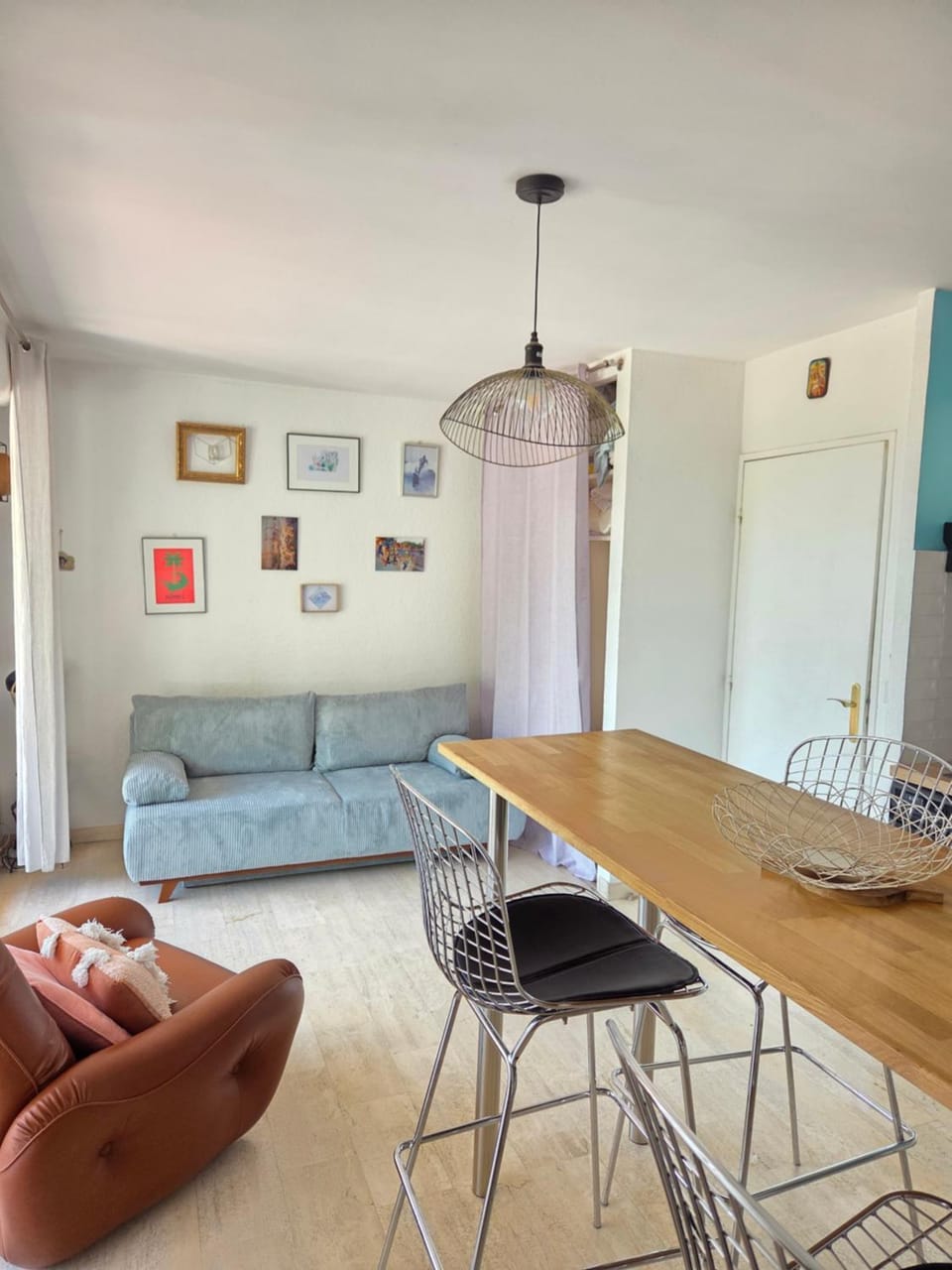 Charmant studio terrasse avec vue, plein sud Apartment in Nimes