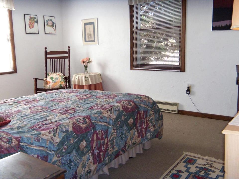 Cottage Rental on Chappaquiddick Island with Transferable Ferry Ticket Availability Massachusetts House in Chappaquiddick Island