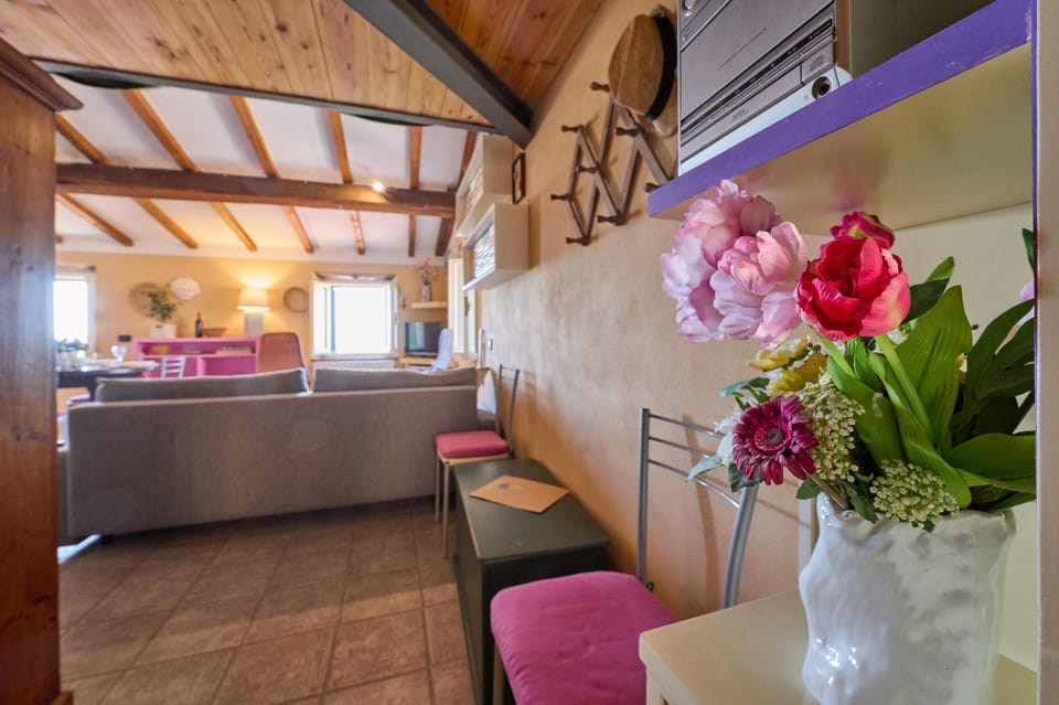 la Soffitta Apartment in Campiglia Marittima