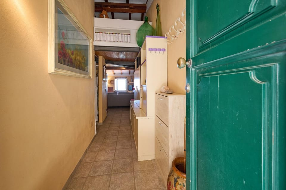 la Soffitta Apartment in Campiglia Marittima