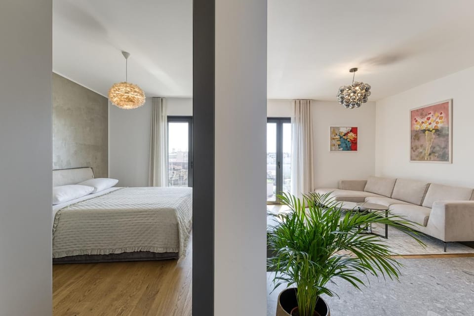 Bed, Living room