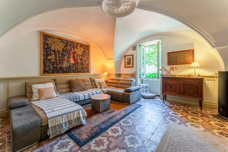 Property building, Living room