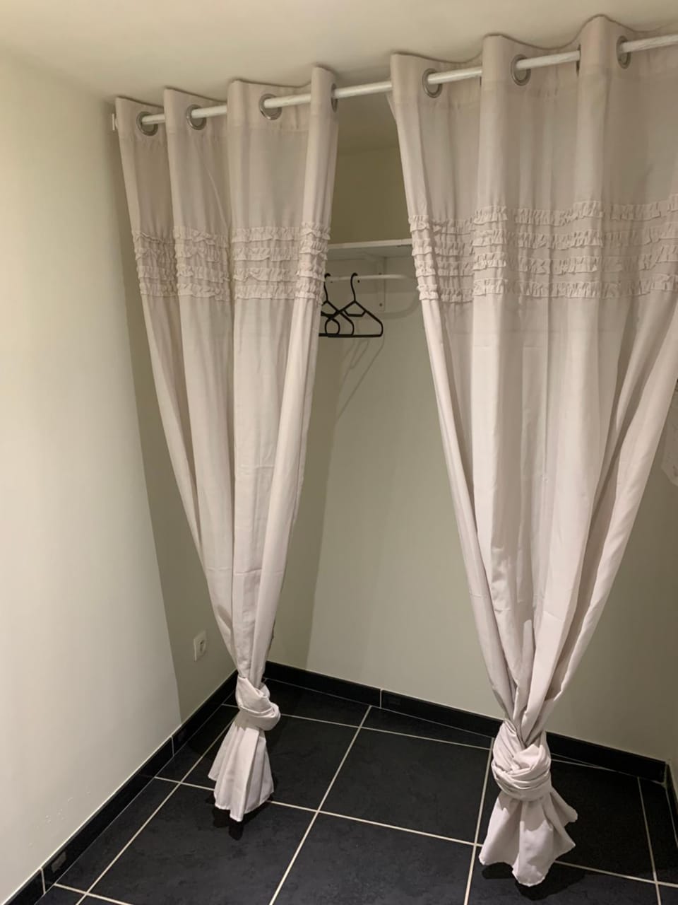 Suite parentale de Laudacieuse Bed and Breakfast in Occitanie