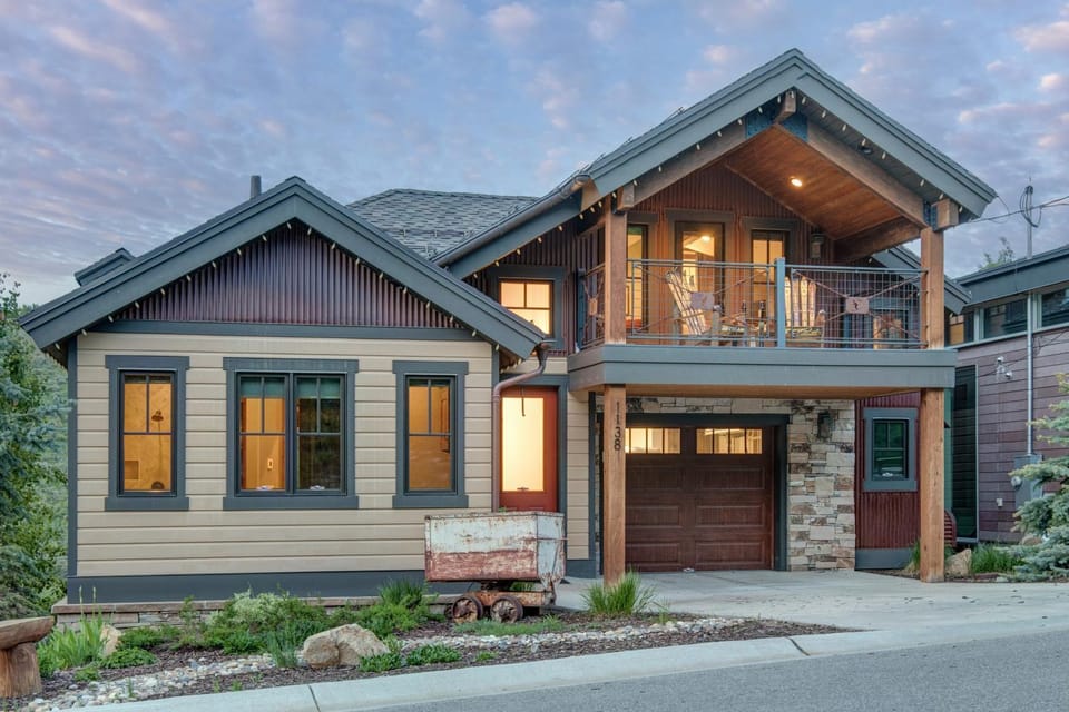 1138 Skiers Heaven! Luxury Home close to Park City Mountain! Two Hot Tubs Gorgeous Outdoor Space! by SkyRun Park City House in Park City