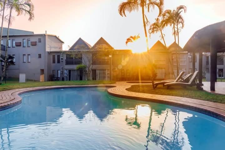 Natural landscape, Garden view, Swimming pool