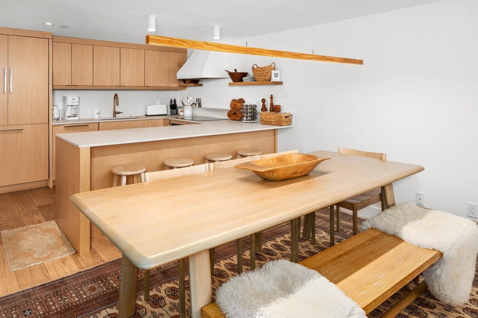 Crestwood 1114 Premier 3 Bedroom plus Loft House in Snowmass Village