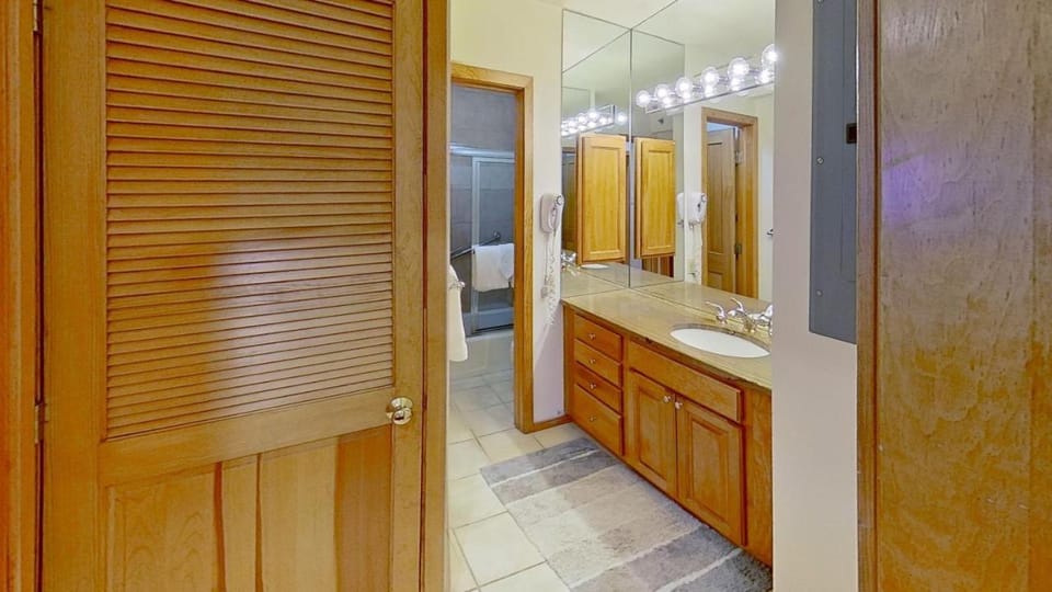 Crestwood 1109 Deluxe 2 Bedroom House in Snowmass Village