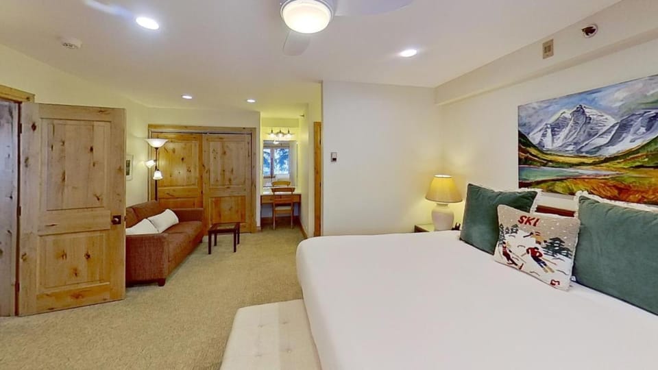 Crestwood 1110 Deluxe 2 Bedroom House in Snowmass Village