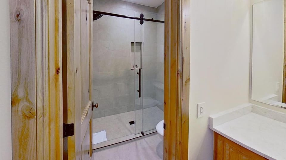 Crestwood 1110 Deluxe 2 Bedroom House in Snowmass Village