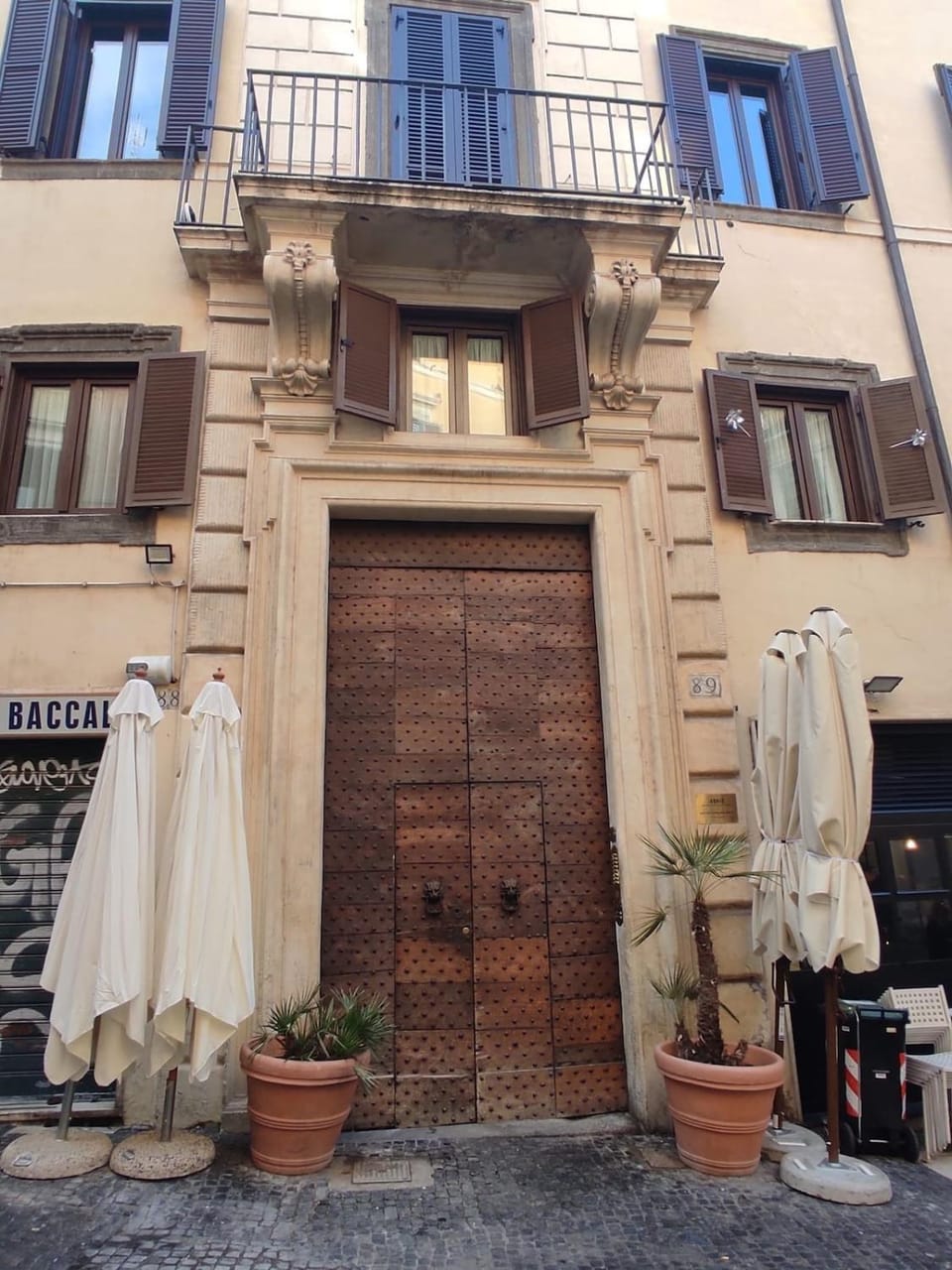 Property building, Facade/entrance