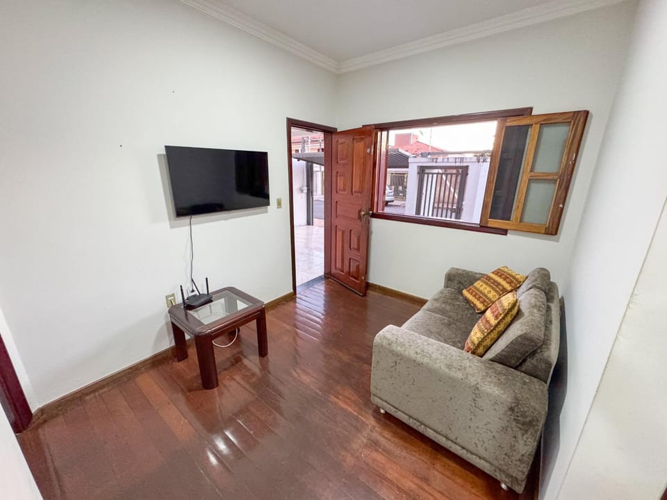 Communal lounge/ TV room, TV and multimedia, Seating area