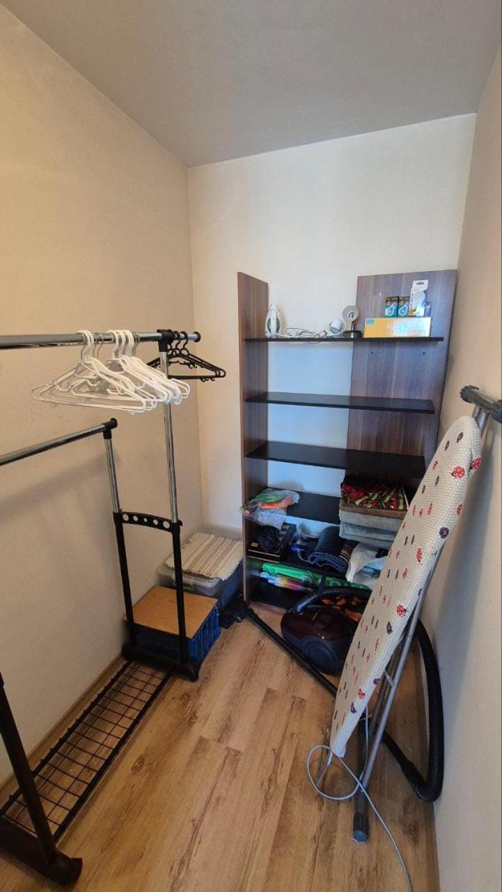 Bedroom, wardrobe