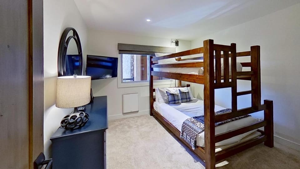 Crestwood 1201 Premier 3 Bedroom House in Snowmass Village