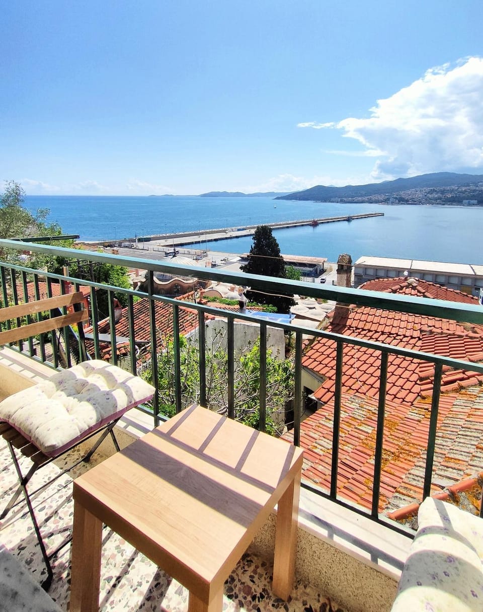 Property building, Natural landscape, View (from property/room), Balcony/Terrace