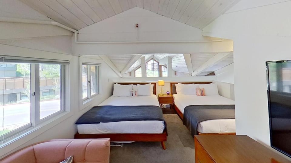 Crestwood 1301 Premier 1 Bedroom plus Loft House in Snowmass Village