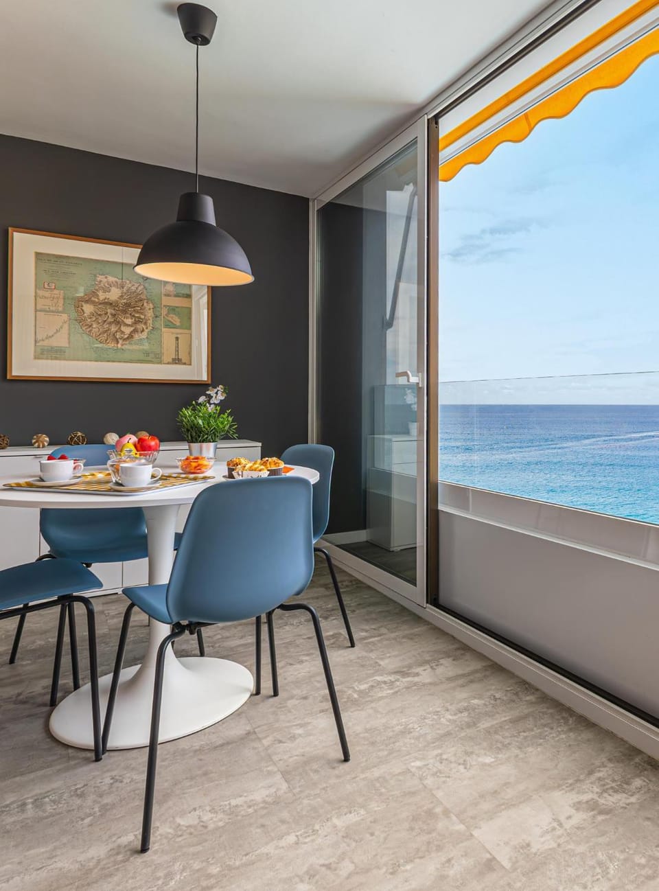 Dining area, Sea view