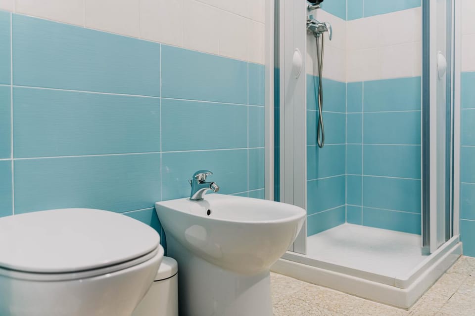 Shower, Toilet, Bathroom
