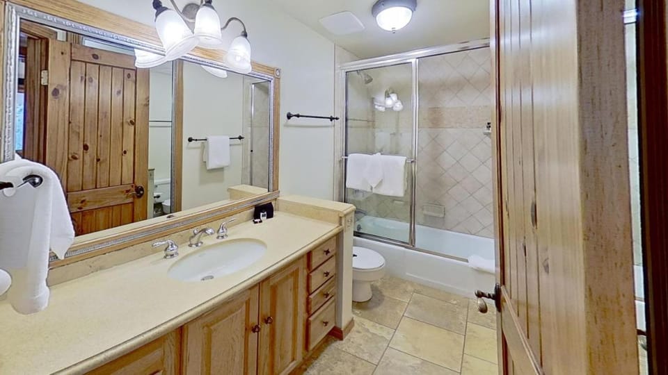 Crestwood 1306 Premier 1 Bedroom plus Loft House in Snowmass Village