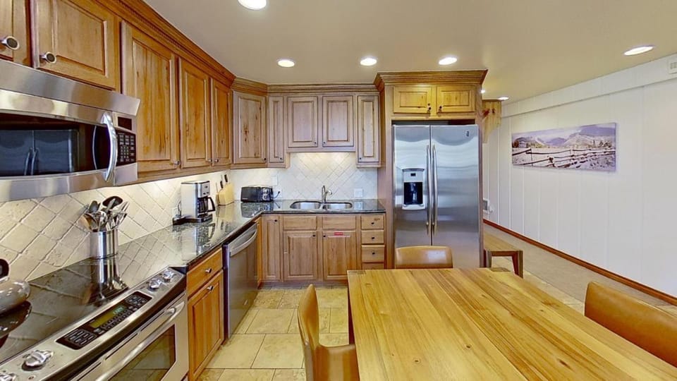Crestwood 1306 Premier 1 Bedroom plus Loft House in Snowmass Village