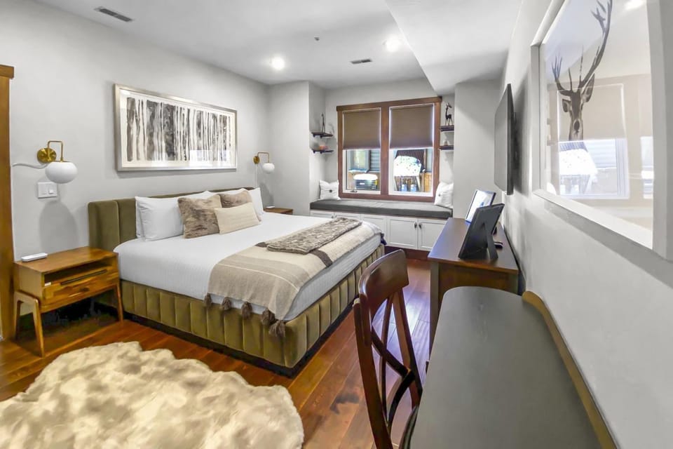 203 Chaparral Luxury at Deer Valley by SkyRun Park City Apartment in Park City