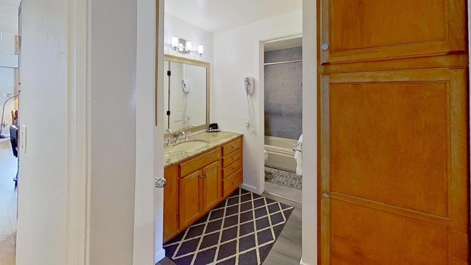 Crestwood 1308 Premier 1 Bedroom plus Loft House in Snowmass Village