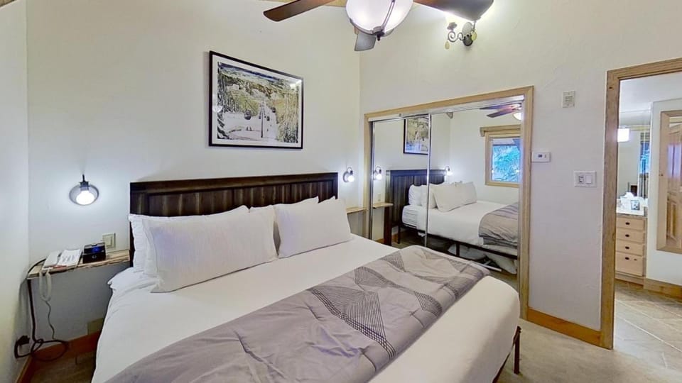Crestwood 1312 Premier 1 Bedroom plus Loft House in Snowmass Village