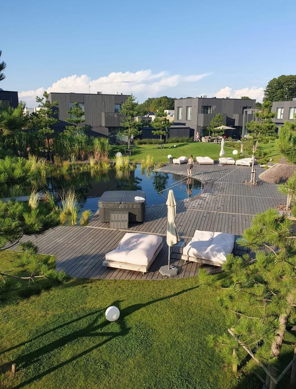 Swimming pool, Swimming pool