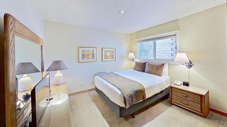 Crestwood 2101 Deluxe 2 Bedroom House in Snowmass Village