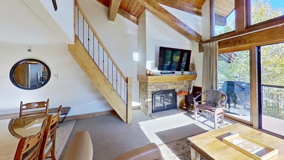 Crestwood 1313 Deluxe 1 Bedroom plus Loft House in Snowmass Village