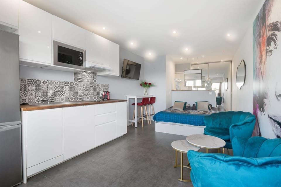 Blue Moon Heliopolis Ground Floor Apartment Near Naturist Beach Apartment in Agde