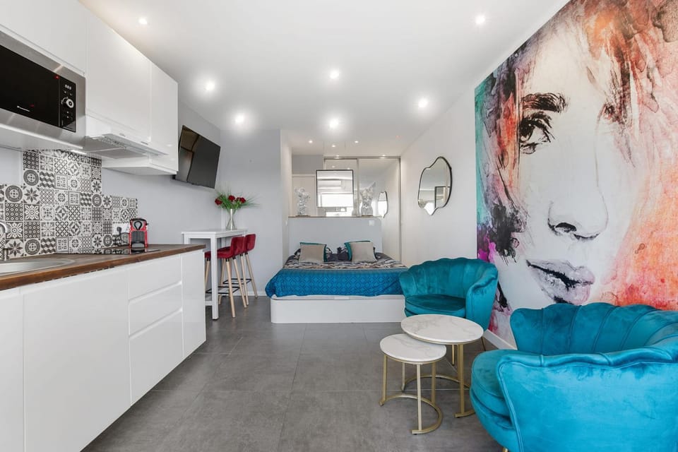 Blue Moon Heliopolis Ground Floor Apartment Near Naturist Beach Apartment in Agde