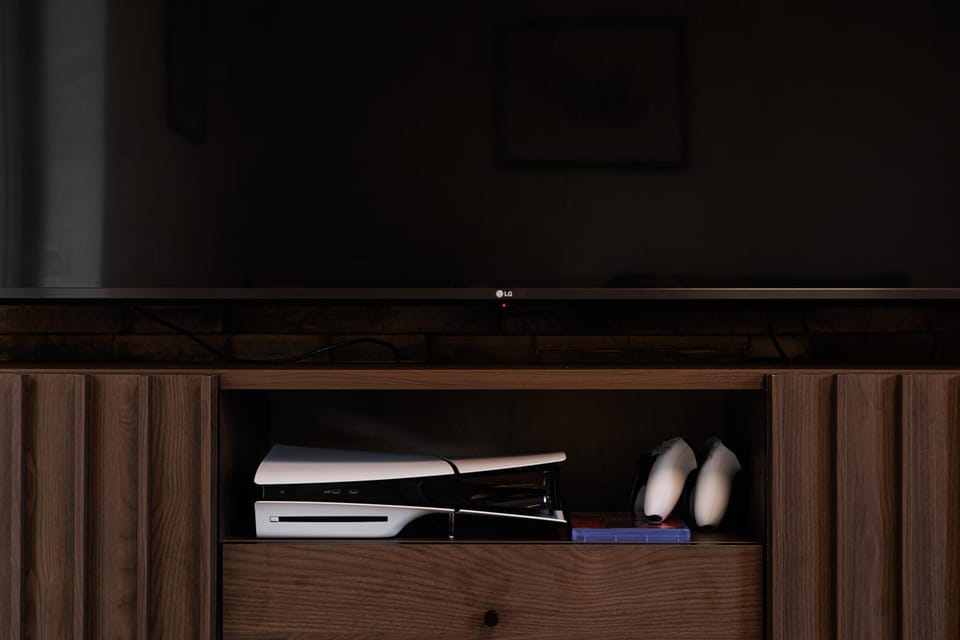 Communal lounge/ TV room, Game Room, TV and multimedia, Evening entertainment