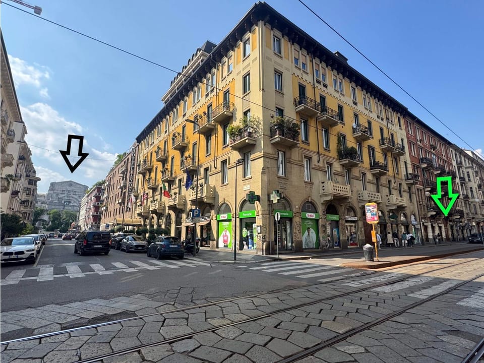 Property building, Neighbourhood, City view