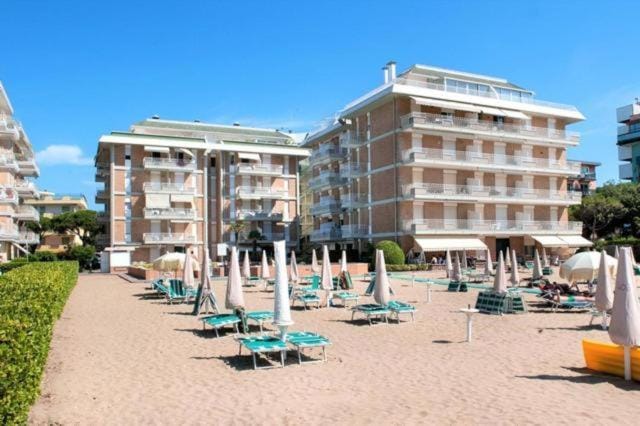 Residence Puerto del Sol da Agenzia Colla Jesolo Apartment in Lido di Jesolo