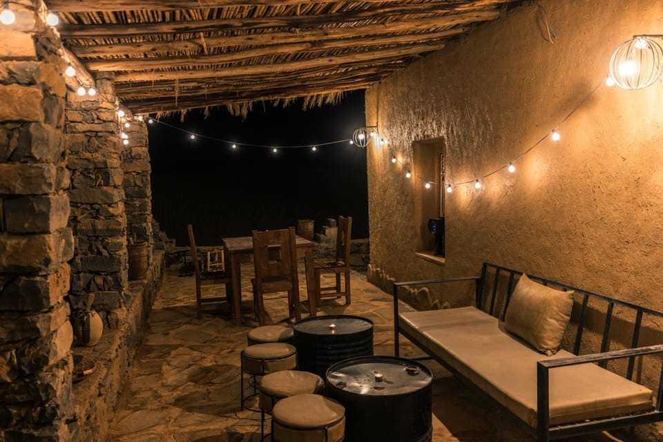 Restaurant/places to eat, Night, Balcony/Terrace, Living room, Banquet/Function facilities