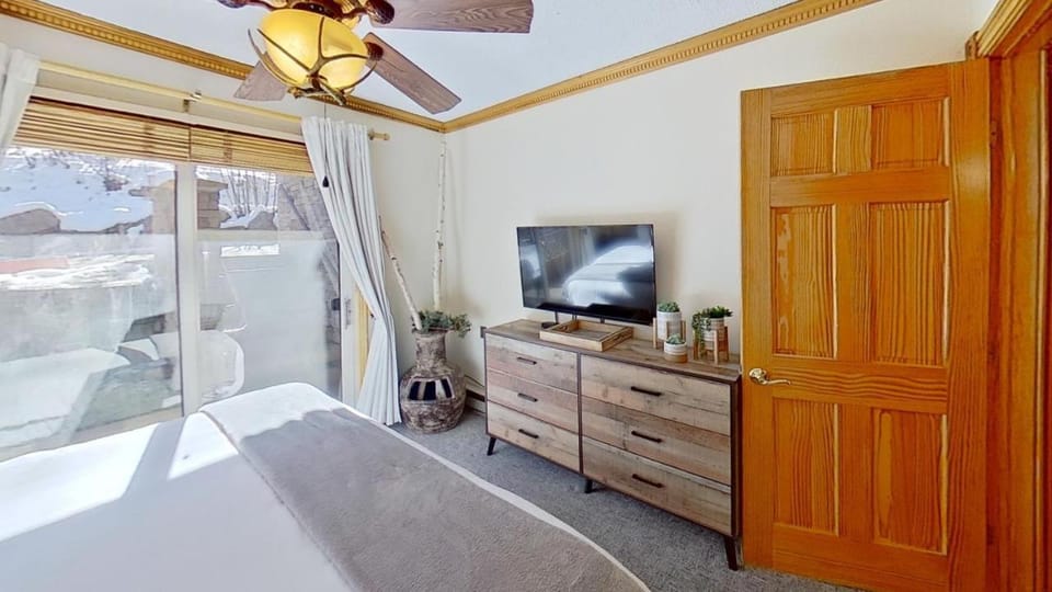 Crestwood 2103 Deluxe 1 Bedroom House in Snowmass Village