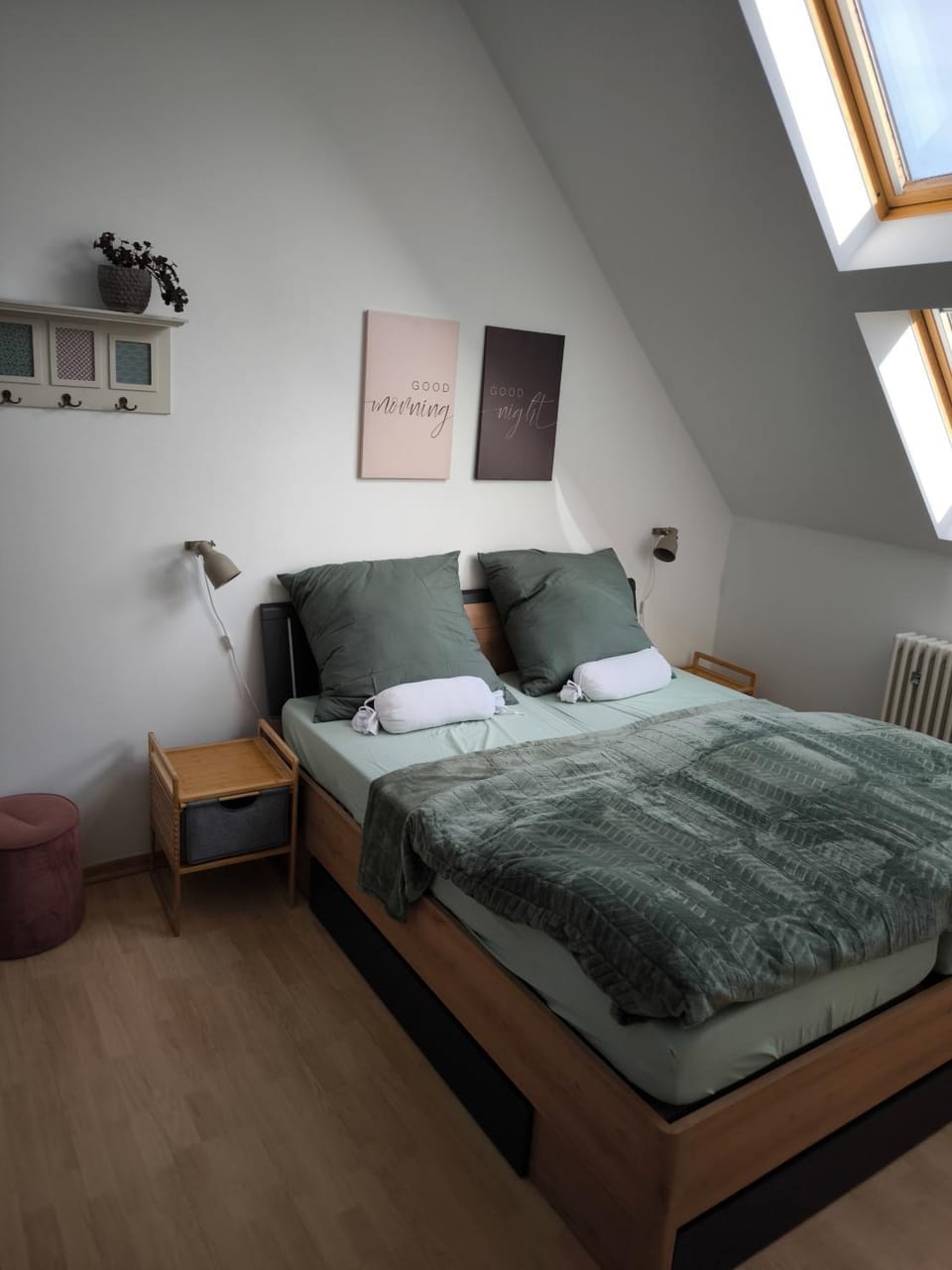 Bed, Bedroom