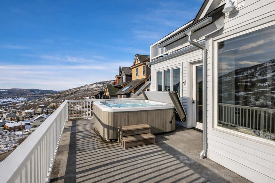 311 Ontario Mountain Majesty by SkyRun Park City House in Park City