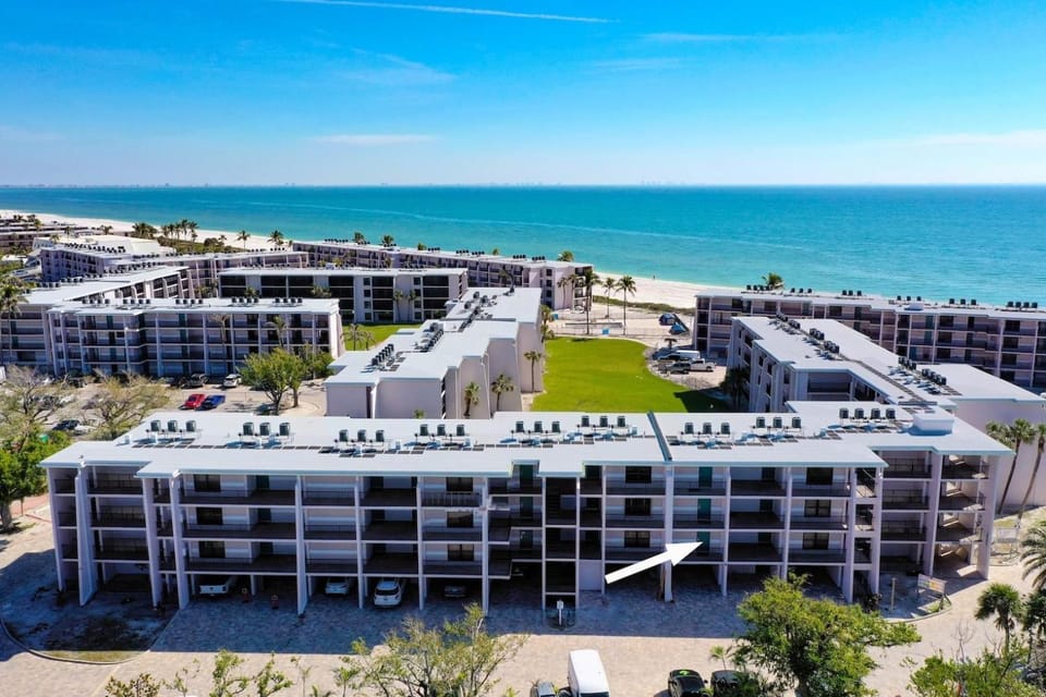 Sundial C208 House in Sanibel Island