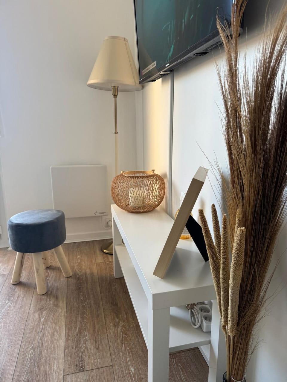 Small Bubble in Toulouse, France T2-Parking-1KmMetro-WiFi-Cosy Apartment in Toulouse