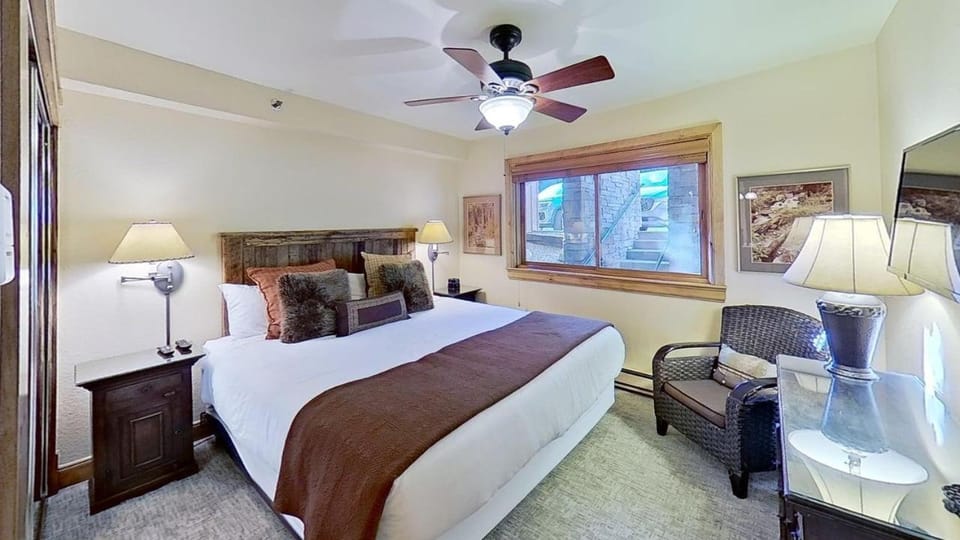 Crestwood 2109 Premier 2 Bedroom House in Snowmass Village