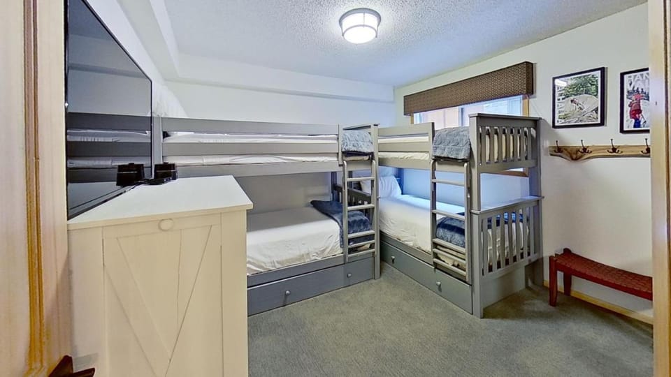 Crestwood 2108 Deluxe 2 Bedroom House in Snowmass Village