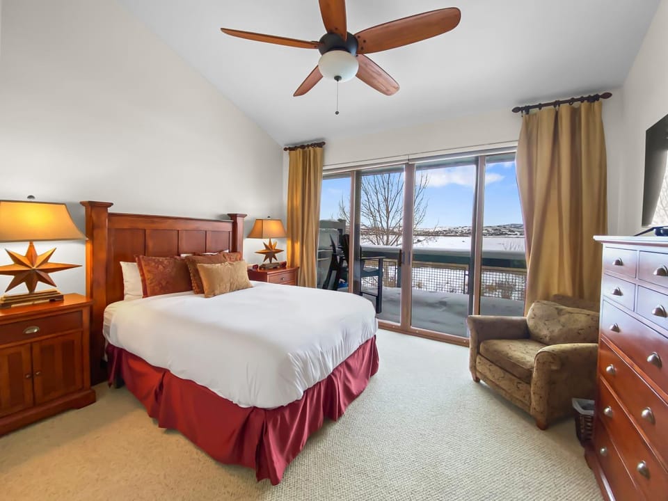 36 Sweet Newpark Townhome on the Creek by SkyRun Park City House in Snyderville