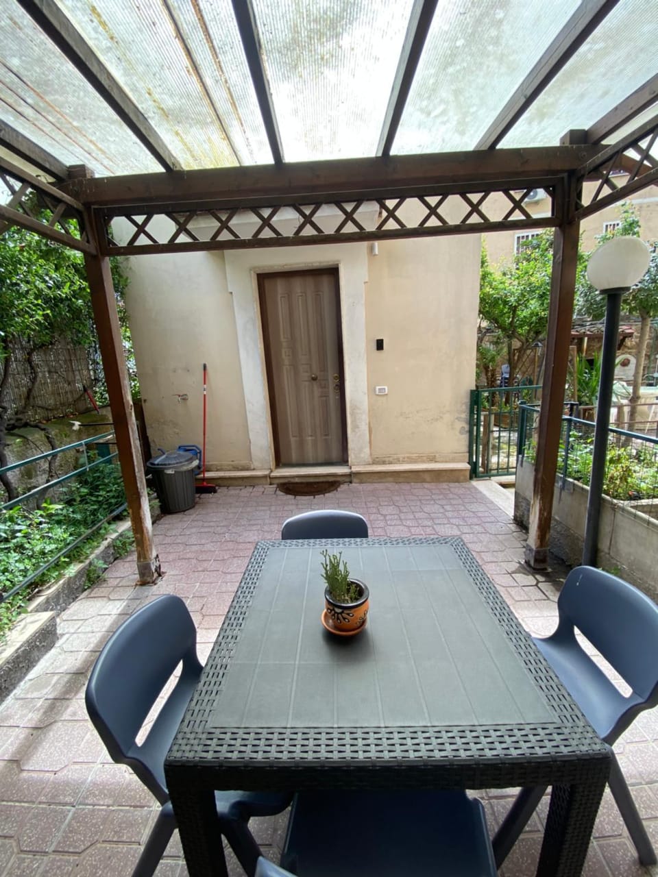 Patio, Day, Garden, View (from property/room), Balcony/Terrace, Dining area, Garden view