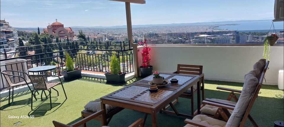 View (from property/room), Balcony/Terrace, City view, Sea view, Sunrise, Sunset