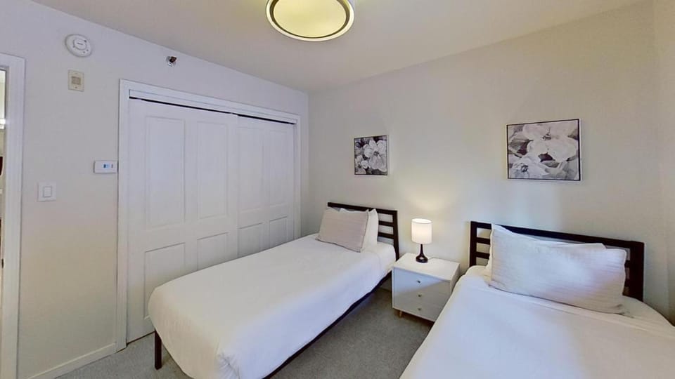 Crestwood 2112 Deluxe 2 Bedroom House in Snowmass Village