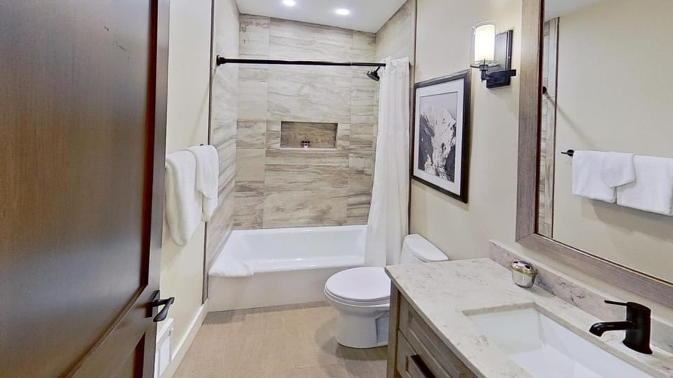 Crestwood 2116 Premier 3 Bedroom House in Snowmass Village