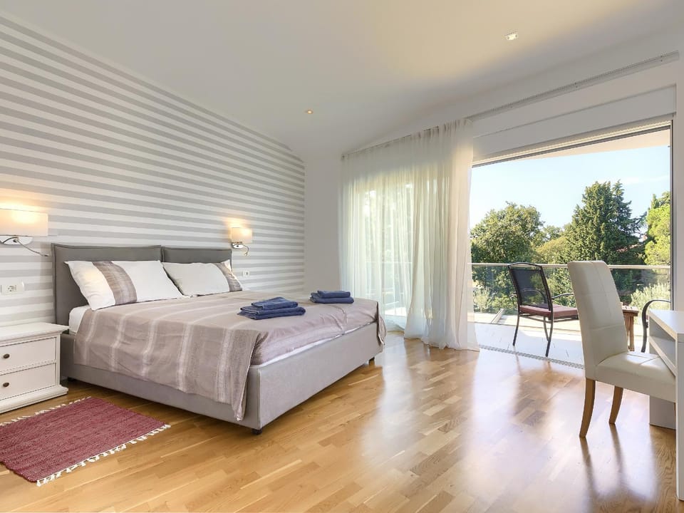 Balcony/Terrace, Bedroom